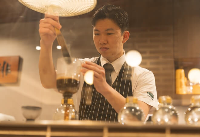 ランチタイムの接客の様子