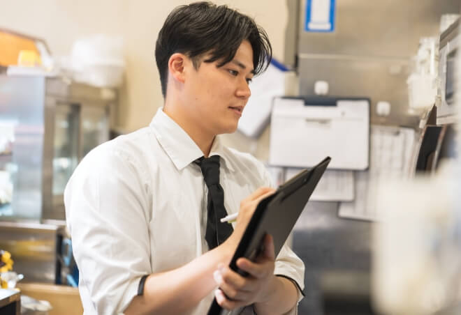 ランチタイムの接客の様子